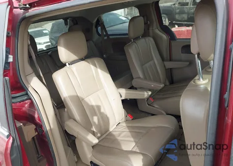 2014 Chrysler Town & Country Touring from USA, damaged, VIN 2C4RC1BG8ER220756